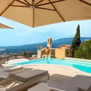 Villa Atelier Spacious With Pool, Taormina
